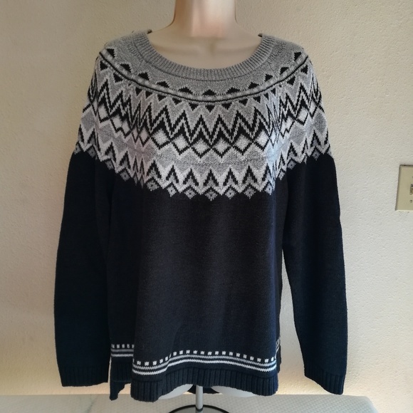 Old Navy Sweaters - Old Navy Nordic Sweater
